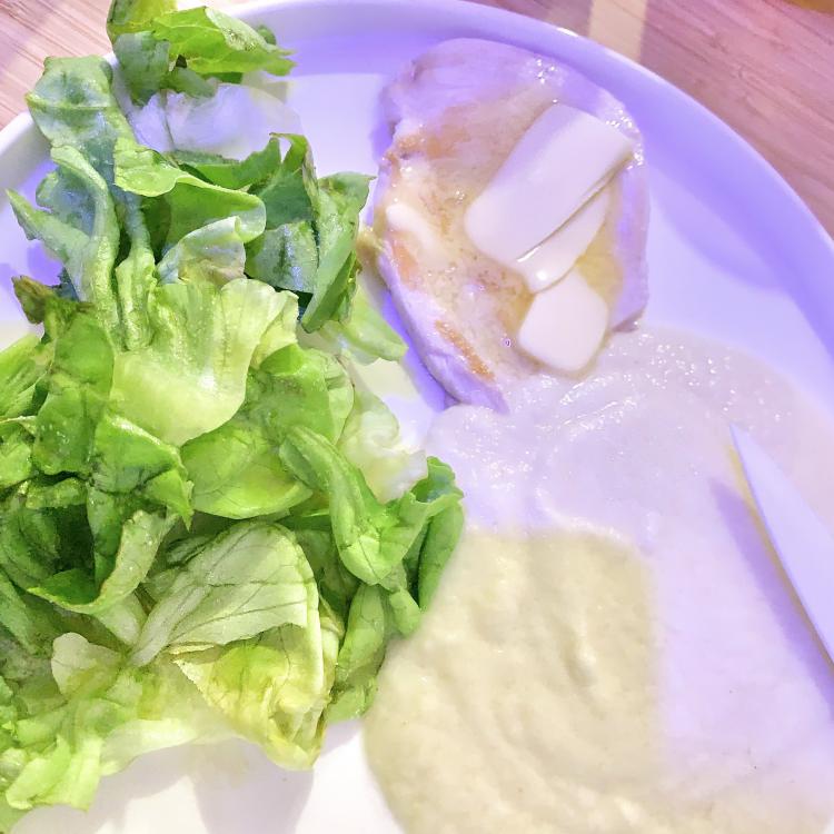 Assiette blanche - Filet de Poulet & Purée de Céleri au beurre 